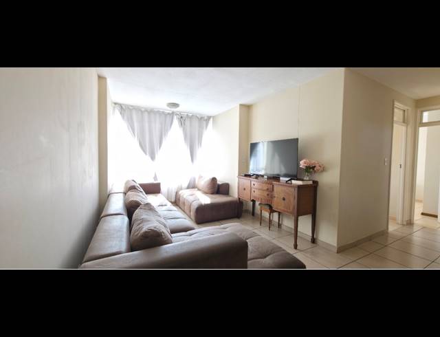 2 BEDROOM APARTMENT FOR SALE IN WINDERMERE